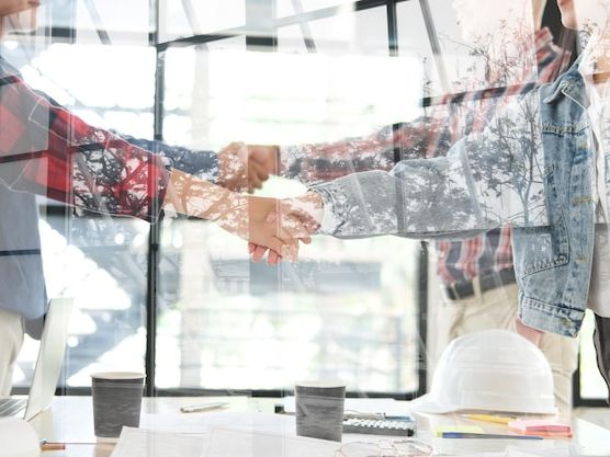 Jak efektywnie współpracować z partnerami w projektach badawczych medycznych?